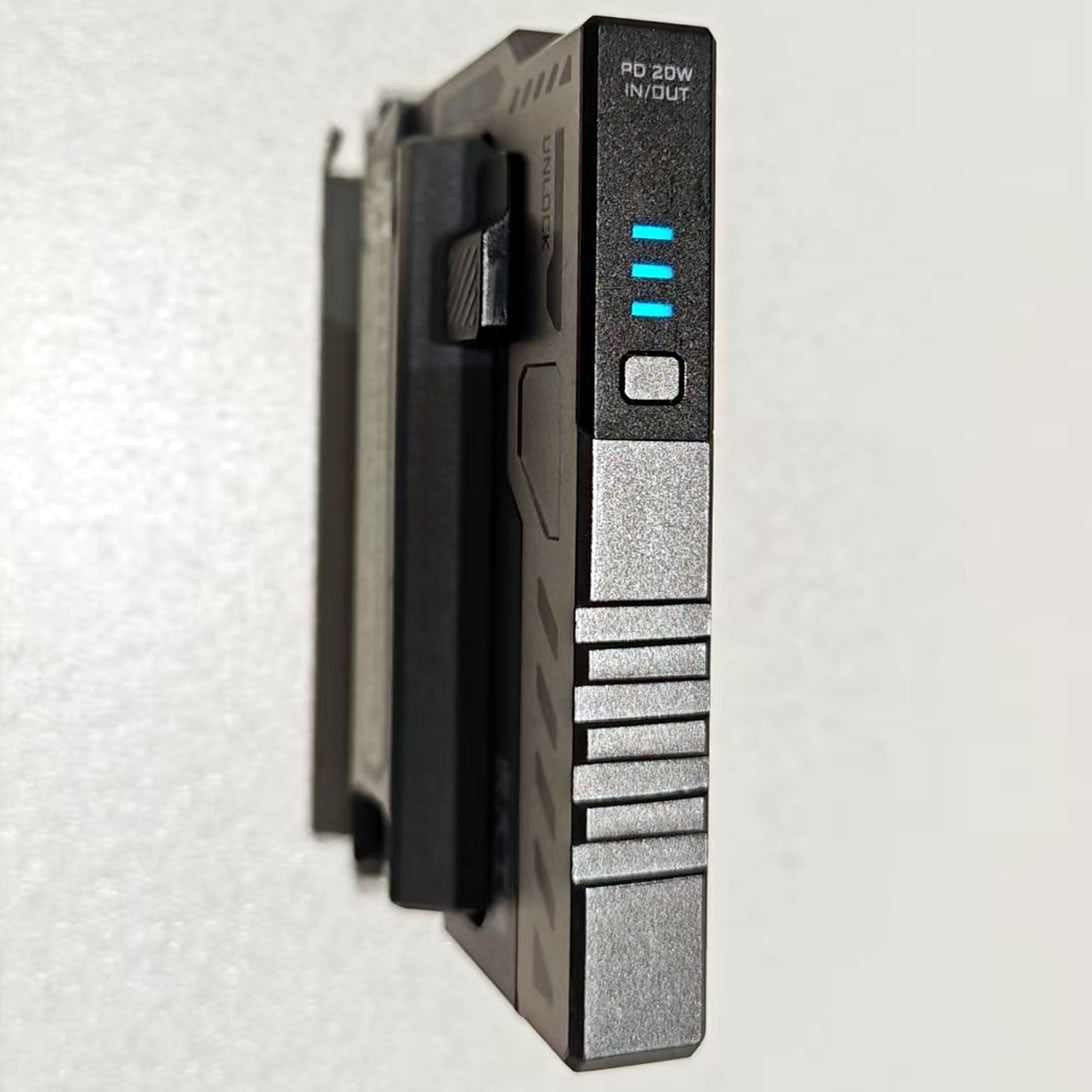 Replaceable Battery-operated Power Bank (INR 21700 5000mAh Battery included)